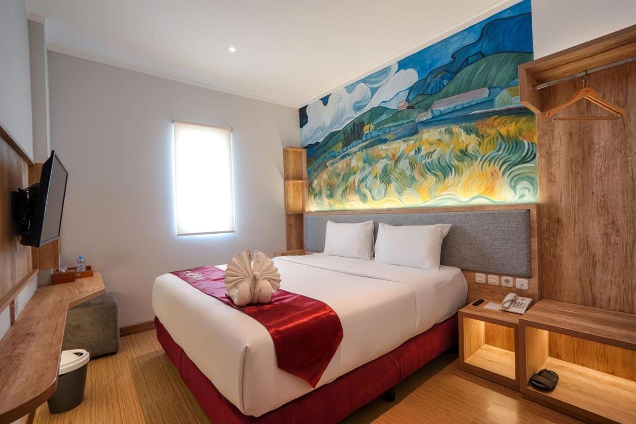 Kaloka Airport Hotel Sumbawa Besar Extérieur photo