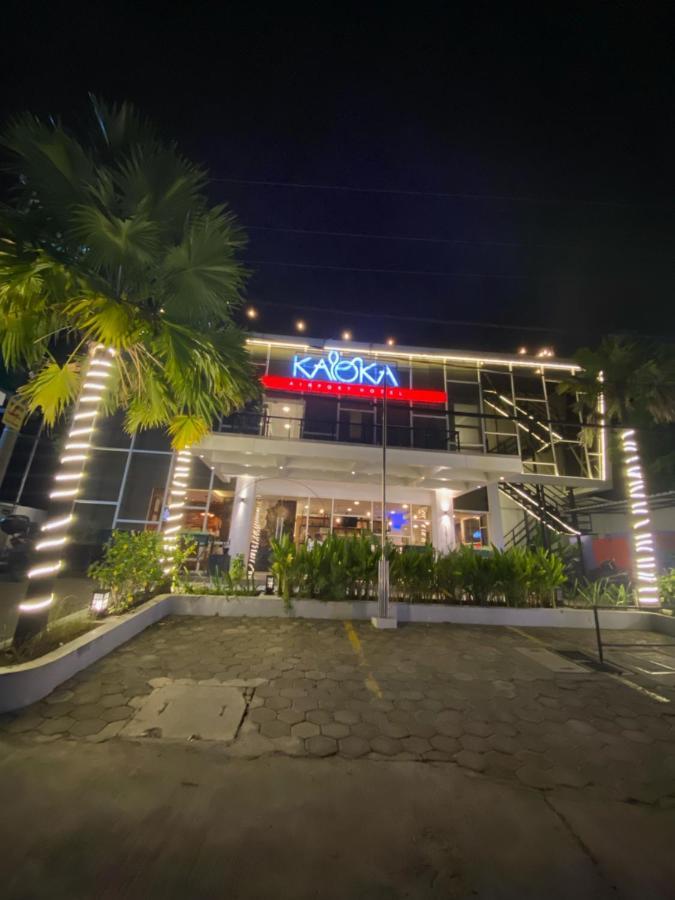 Kaloka Airport Hotel Sumbawa Besar Extérieur photo
